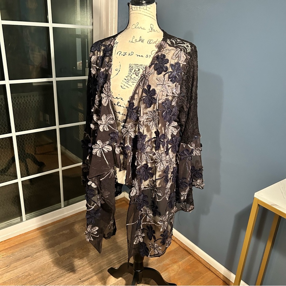 Princess cruises, Floral Lace kimono